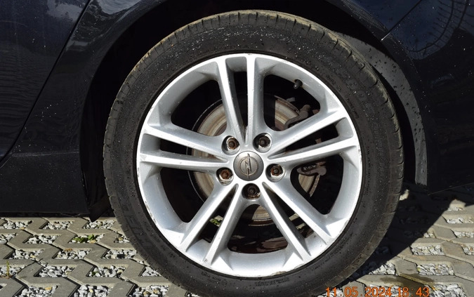 Opel Insignia cena 19999 przebieg: 240000, rok produkcji 2009 z Płock małe 106